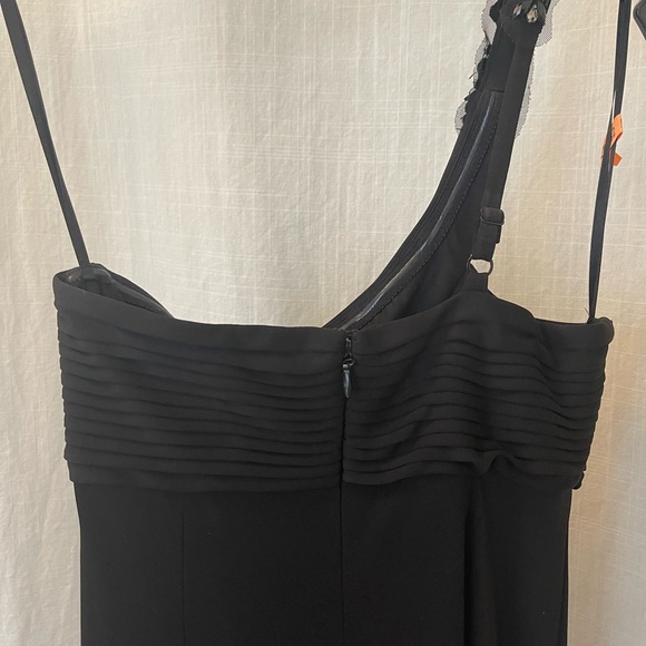 Bcbgmaxaria column black gown with one shoulder size Small - Picture 4 of 10